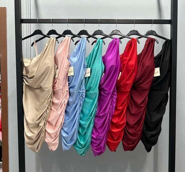 devojka sa sesirom slika: One size, bоја - Crna, Večernji, maturski, Top (bez rukava) — 3