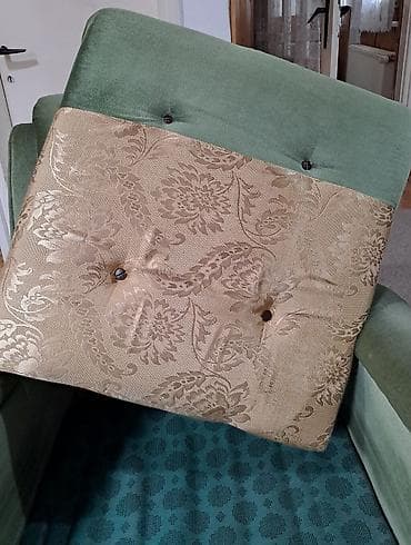 komode za odlaganje: Tabure-takođe u odličnom stanju, bez oštećenja mebla, točkići — 6