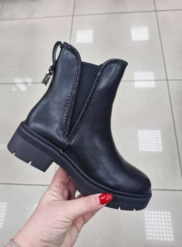 Sandals: Ankle boots — 1