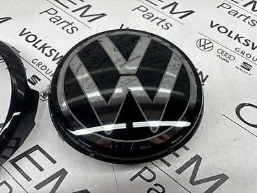 ZNAK SA OKVIROM TIGUAN TAOS ZA VOLKSWAGEN TARO, TIGUAN, TAYRON - 57L