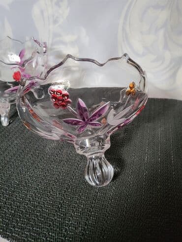 Sweatpants: Nova bombonijera. Bombonijera nova,sve na njoj odsjaj od svetla — 11