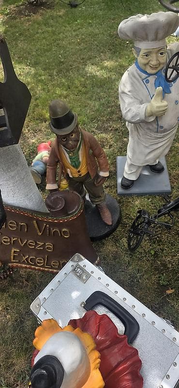 polovne aku busilice: Velika kolekcija dekorativnih figura i rekvizita sa temom cirkusa — 7