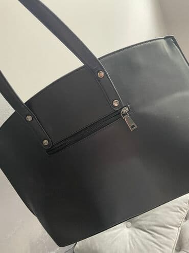 guess torba crna: Shoulder bag — 3
