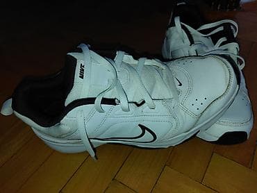 muska obuca kragujevac: Nike muške patike – bele sa crnim detaljima (model sa Nike Swoosh sa — 3