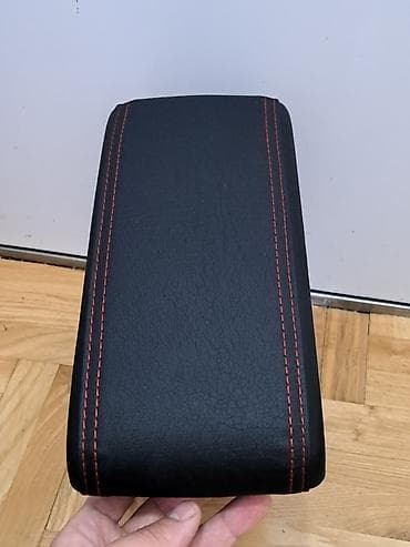 4x100 14: Naslon za ruku Suzuki SX4 3 NOVO! Naslon za ruku izmedju vozaca — 3