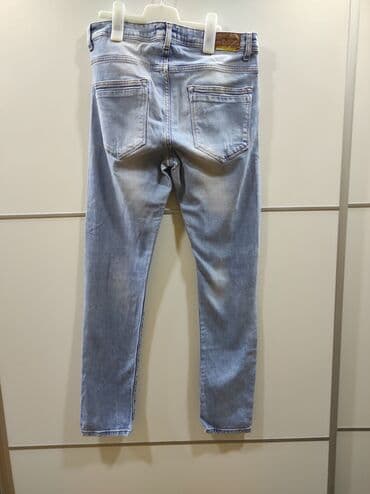 haljine c a: Zara man farmerke. Poluobim struka 41/44, dubina napred 25, duzina — 2