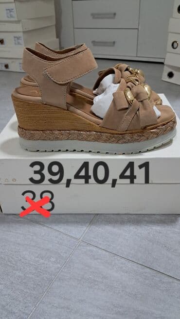 Loafers: Sandals, 39 — 1