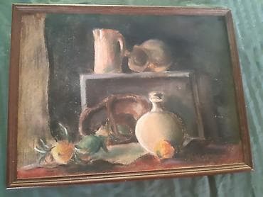 pusnica za meso od bureta cena: Pastel, posudama, bocom i voćem raspoređenim na stolu, u toplim — 1