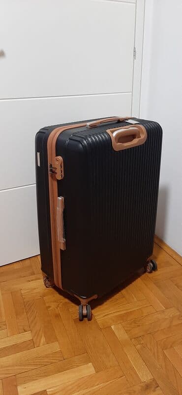 Veliki kofer, bоја - Crna na lalafo.rs Veliki kofer, bоја - Crna