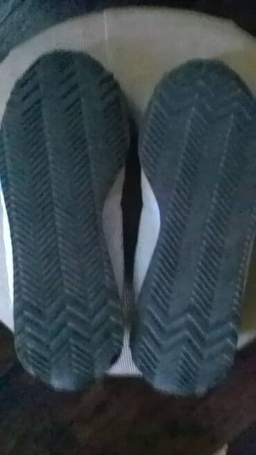 nike patike sa zlatnim znakom: Trainers, Nike, size - 40 — 5