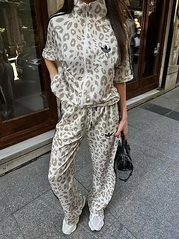 bež sako ženski: Dvodijelni ženski trenerka komplet sa leopard printom. - Gornji deo — 1