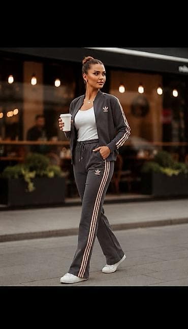 push helanke za trening: Materija pamuk
M, l, XL, 2XL
Zvonaste nogavice
Cena 3350din 
🟢 — 3
