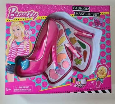 Beauty set šminke za devojčice
Cena 1300 din na lalafo.rs Beauty set šminke za devojčice
Cena 1300 din