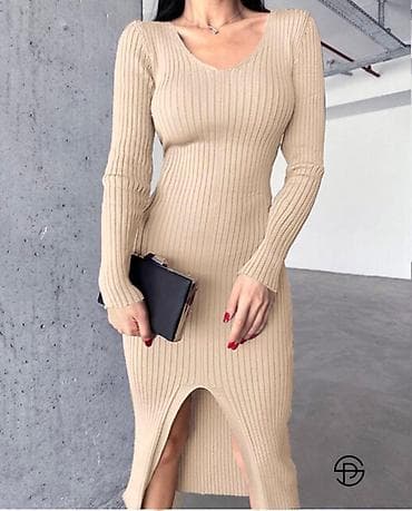 Haljina: 1.700 dinara
2kom=2500 dinara