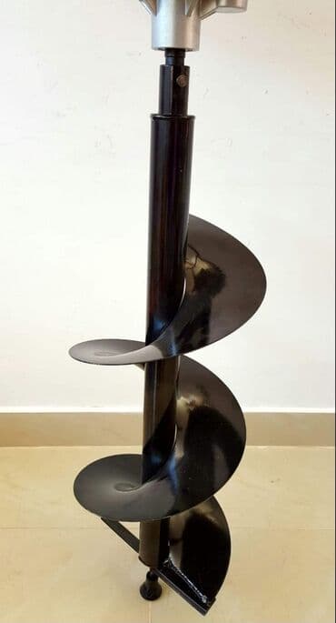 za busenje rupa na kaisu: Prodajem nov i kvalitetan benzinski bušač rupa 63cc Burgija po — 1