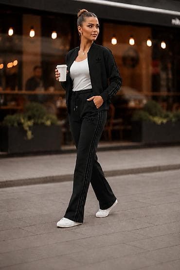 zenske plisane trenerke prodaja: Zenske trenerke 
S m l xl 2xl 
3599 din — 3