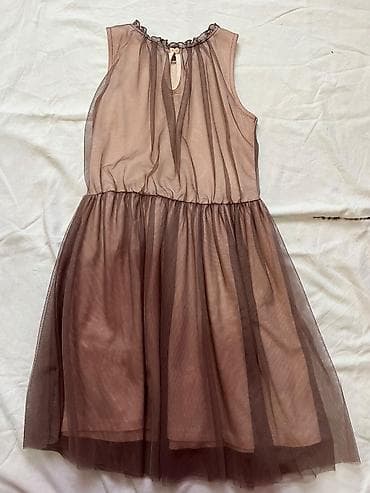 decij: Decija haljina 9-10y 134-140cm kao nova — 2