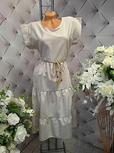 patike sa srcima: Letnja haljina sa prugicama i pojasom - Model: midi haljina ravnog — 1