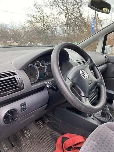 SHARAN TAPACIRI VRATA ZA VOLKSWAGEN SHARAN | Polovni Delovi za na lalafo.rs SHARAN TAPACIRI VRATA ZA VOLKSWAGEN SHARAN | Polovni Delovi za