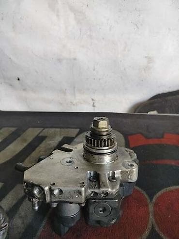 dusek za kola za spavanje: PUMPA VISOKOG PRITISKA ZA MERCEDES BENZ B 200 OD 2005. DO 2011. GOD — 1