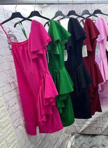 missguided haljine: A K C I J A.
Haljina — 4