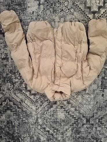 Sweatpants: Bež puf jakna sa kapuljačom - Topla, punjena puf jakna u bež/peščanoj — 4