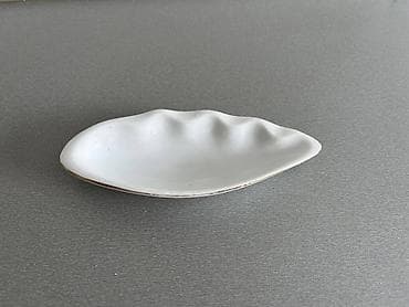 Porcelanska bela piksla iz 70tih Odlicno ocuvana Porcelan Titov