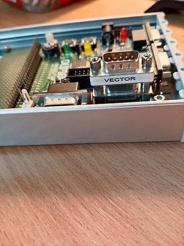 stona klima: Razvojna ploča OLIMEX LPC-P2129 u aluminijumskom kućištu - — 2