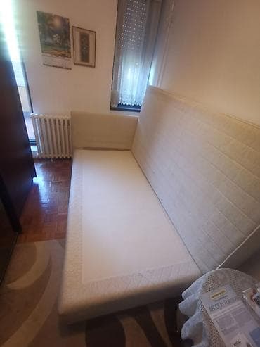 cena ormara forma ideale: Krevet samac. Simpo sa kvalitnim dušekom.Krevet dimenzija — 4