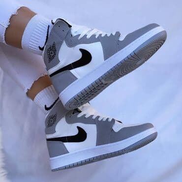 replay is more patike: Jordan air 1 duboke jordanke

Novo
Brojevi 36 do 40 — 3