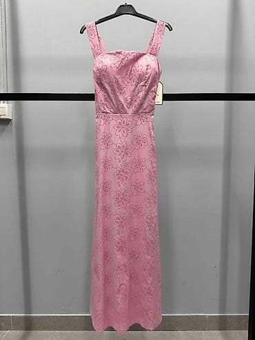 Men's Footwear: ❤️Ružičasta maxi haljina sa cvetnim vezom
✅3300 din — 2