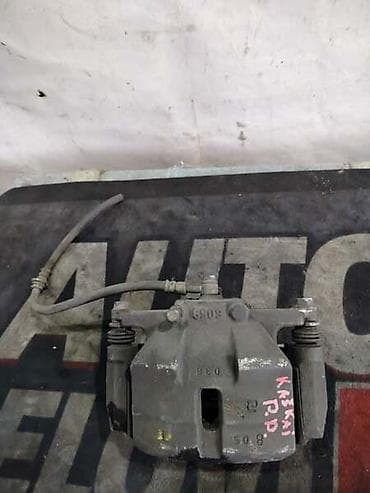 Kočioni sistem: PREDNJA DESNA KOCIONA KLESTA ZA NISSAN QASHQAI OD 2006. DO 2013. GOD — 1