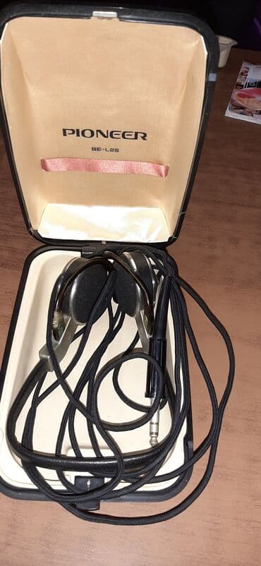 jbl slusalice a1: Slusalice,za kolekcionare.Posto ne znam sta treba da navodim,slobodno — 1