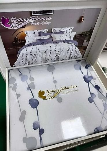 tac posteljina novi pazar: Prekrivač za krevet sa cvetnim dezenom, dostupan u sivim i belim — 8