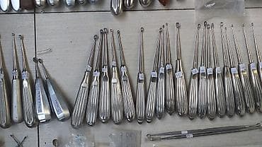 Other medical supplies: Oštra kašika Kireta Bone cureta Wiliger Martini, Barth, Kerpel — 8