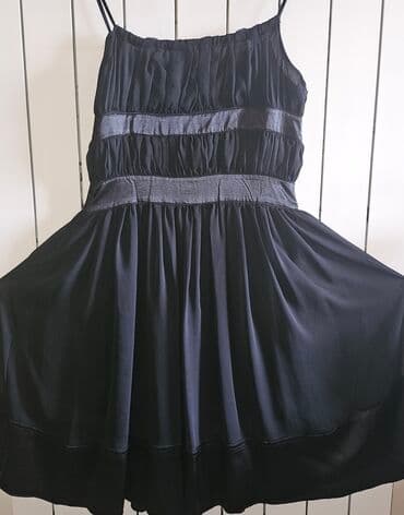 h: Dolce & Gabbana M (EU 38), bоја - Crna, Večernji, maturski, Na bretele — 3