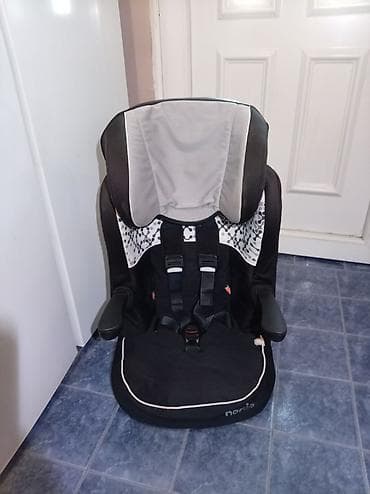 Dečije auto-sedište Nania - Tip: auto-sedište sa naslonom i naslonima