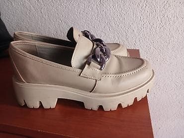 Ženske mokasine sa debelim đonom i lancem - Model: mokasine sa na lalafo.rs Ženske mokasine sa debelim đonom i lancem - Model: mokasine sa