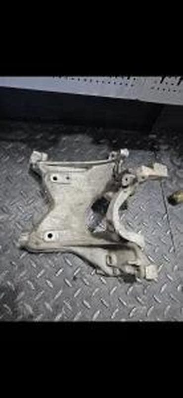 bas ovaj: AUDI A4 B9 0 ALU NOSAC MOTORA 8W0399295E | Vw audi delovi ALTINA — 1