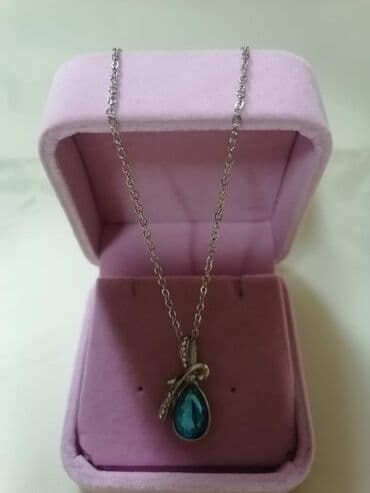 srebrna ogrlica sa krsticem: 800 — 7