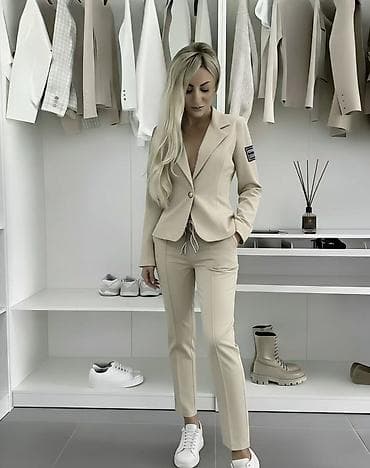 Overalls: Ženski komplet – sako i pantalone Za svaki dan - Moderan dvodelni — 1