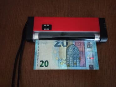 masina za stiropor: Džepni detektor lažnih novčanica na obične baterije (4x1,5V). Baterije — 6