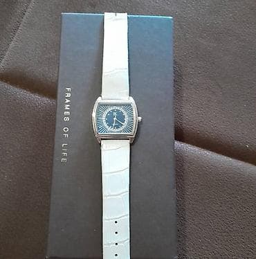 sat nevada: Elegantni ženski ručni sat sa pravougaonom/tankim kućištem i — 1