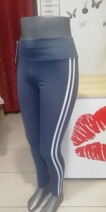 ženski kompleti sa pantalonama: S (EU 36), M, L, Normalan struk, Drugi kroj pantalona — 1