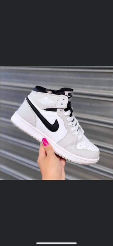 nike air command: 41 — 8