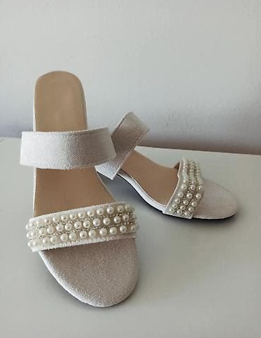 39 rimski broj: The perfect summer heels 🕊️✨ Bež papuče na stabilnu štiklu sa — 3