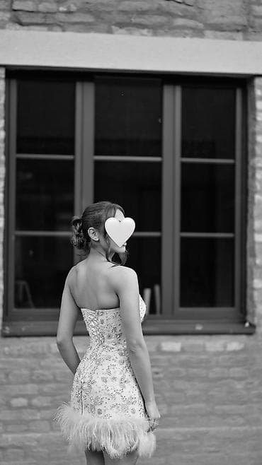 Haljine: Koktel/večernja haljina – kratka, bez bretela, boja šampanjca - Kroj — 3