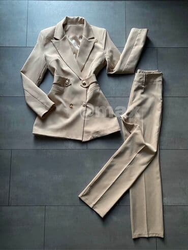 ramax nova kolekcija: New,,Royal Dreamer’’Suitvelicine:36/38/40/42/44/46 Boje:Crna Bela — 10