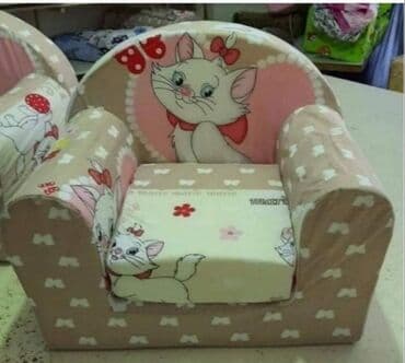 Lara fotelja Praktične dečije foteljice, izrađene od čvrstog