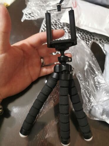 mikrofoni cena: Tripod za sve telefone sa bezicnim tasterom za slikanja. Inace tripod — 1